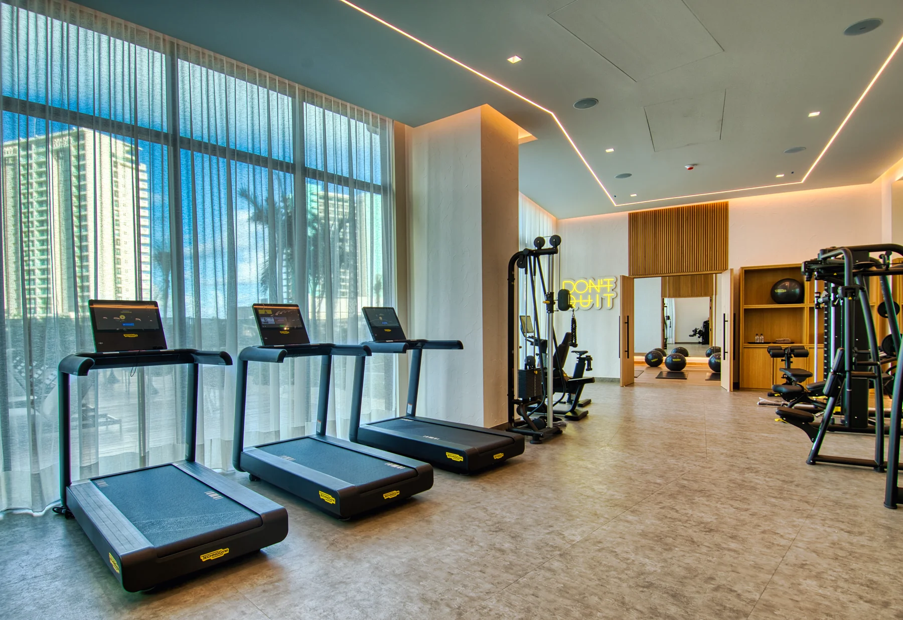 Gimnasio de SLS Bahía Beach